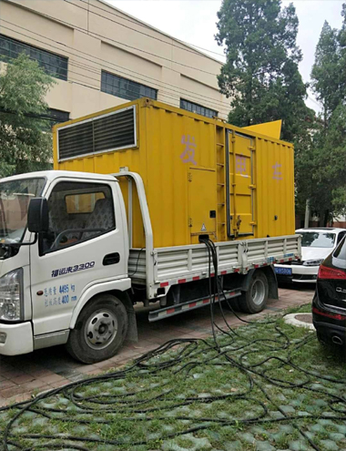 阳日镇发电车出租-柴油发电机组排烟系统设计要求及其考虑因素
